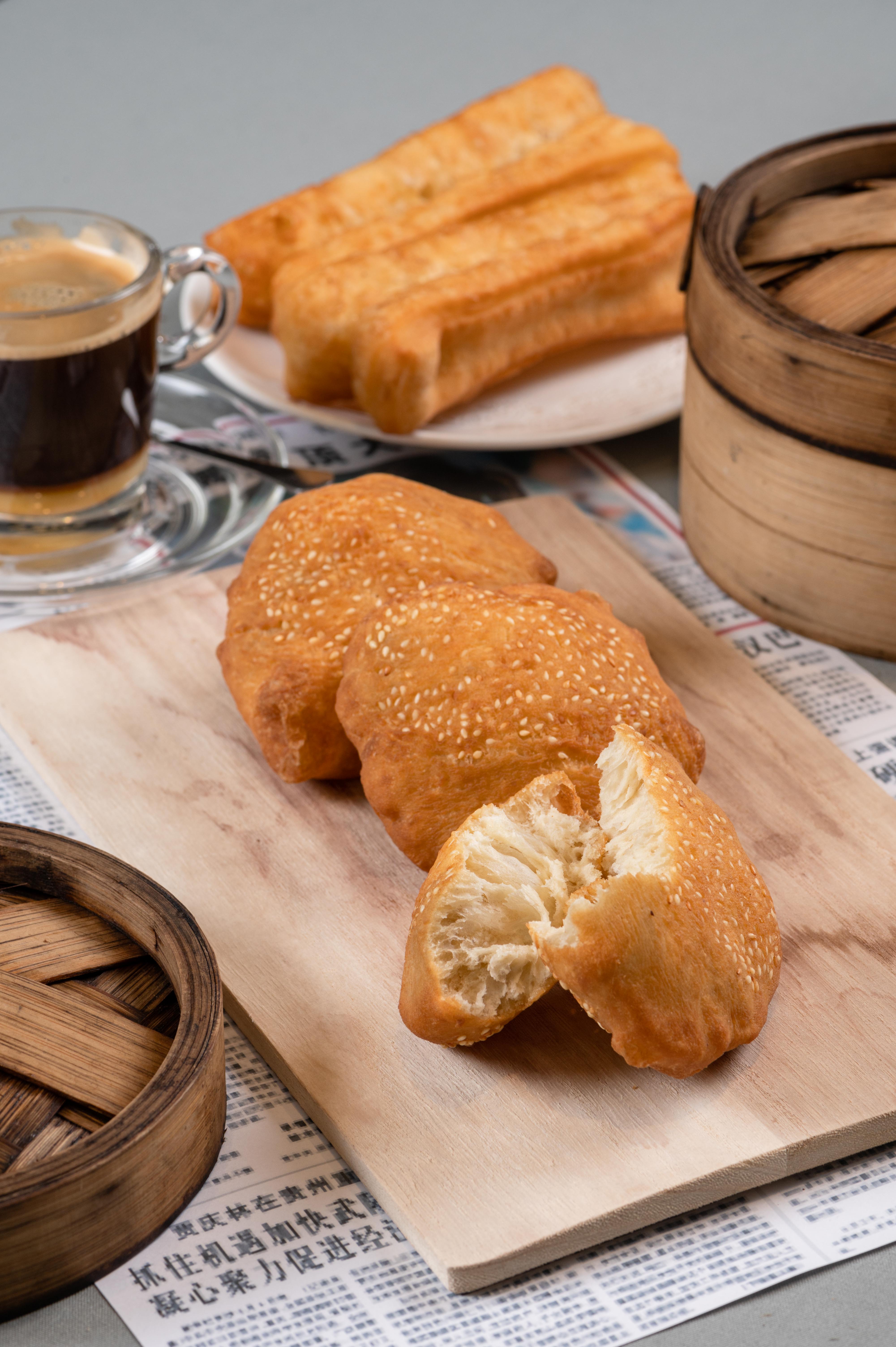 Sesame Hollow Bun